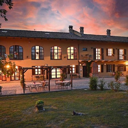 Gasthaus La Ca Dolga La Morra Exterior foto